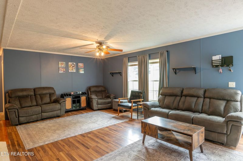186 Blacksferry Rd, Knoxville, TN 37931