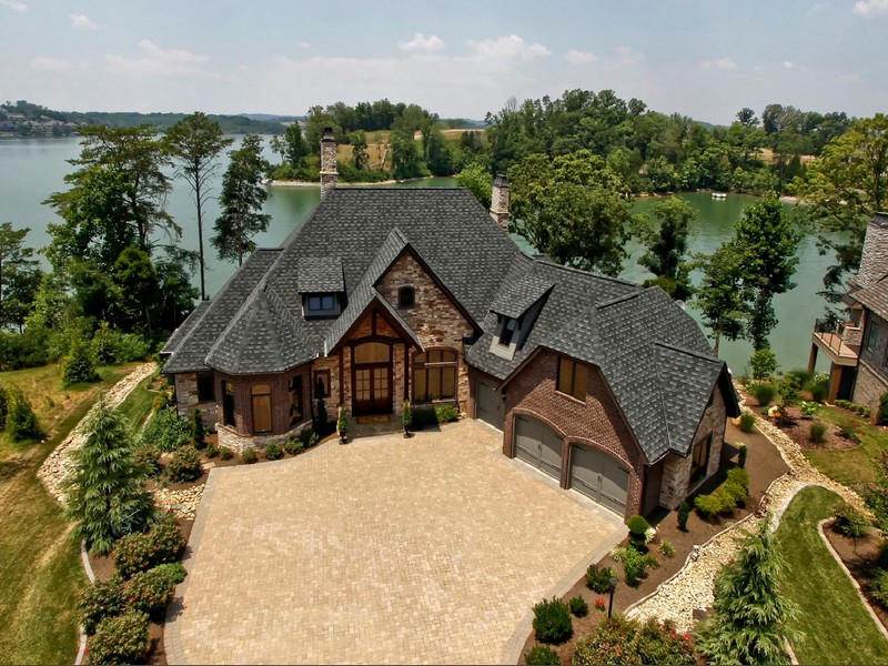 186 Helm Rd, Lenoir City, TN 37772