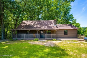 186 Indian Creek Rd, Jacksboro, TN 37757