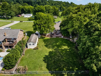 186 Lakeview Cove Dr, Loudon, TN 37774
