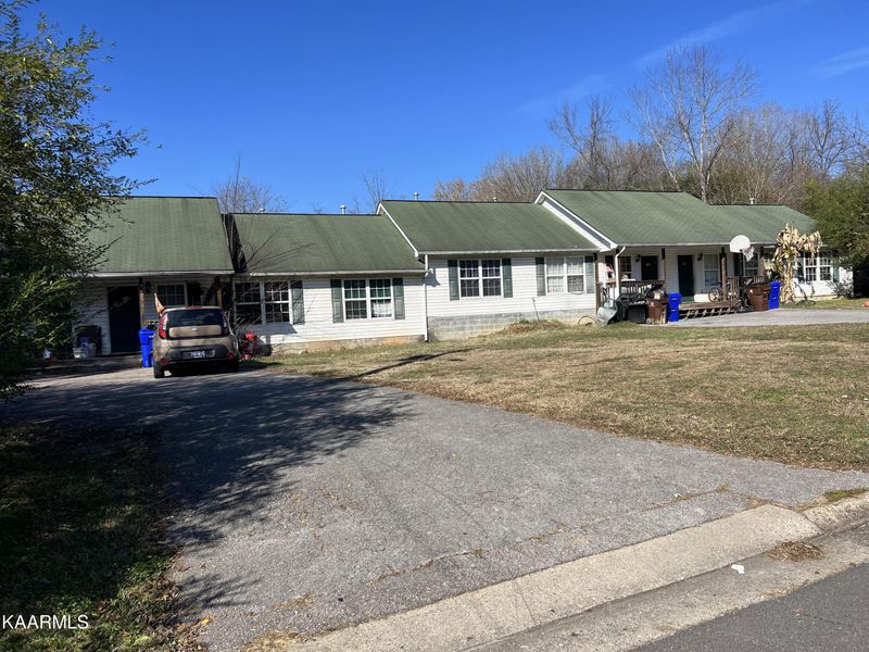 186 Latimer Rd, Oak Ridge, TN 37830