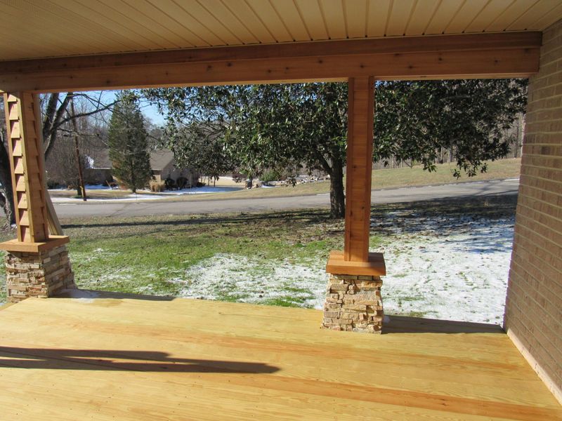 186 Meadowlark Dr, Harriman, TN 37748
