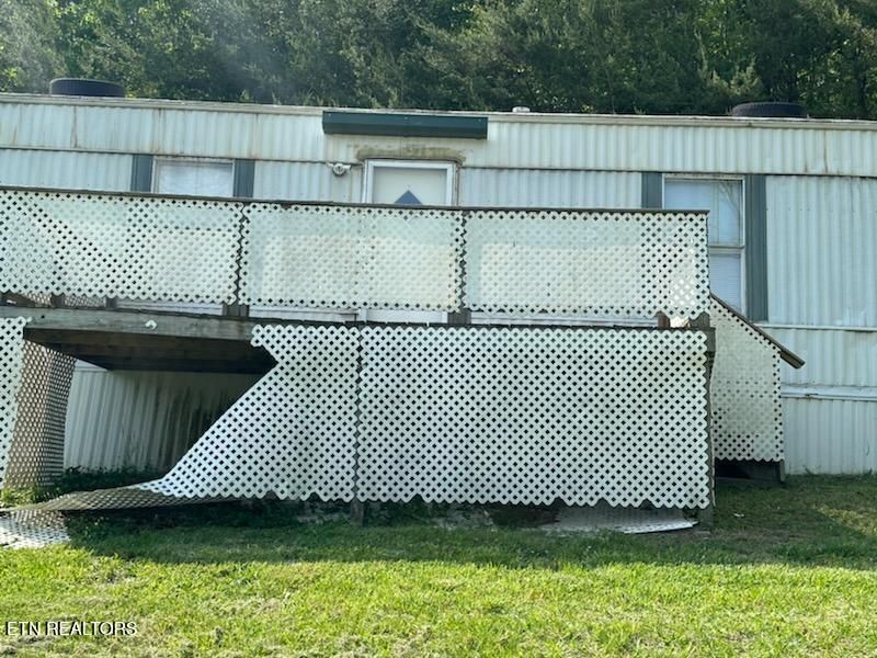 186 Pine Hollow Rd, Jacksboro, TN 37757