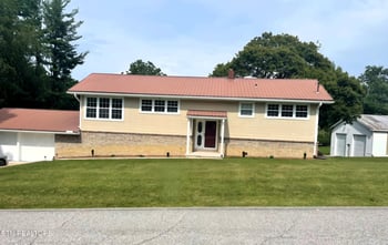 186 Stone Dr, Crossville, TN 38555