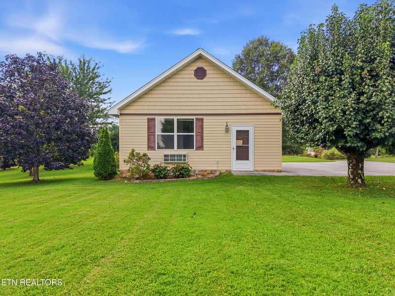 1861 Big Buck Ln, Sevierville, TN 37876