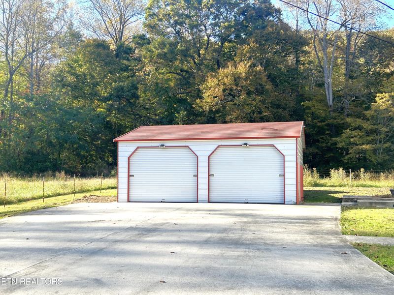 1861 Dutch Valley Rd, Clinton, TN 37716