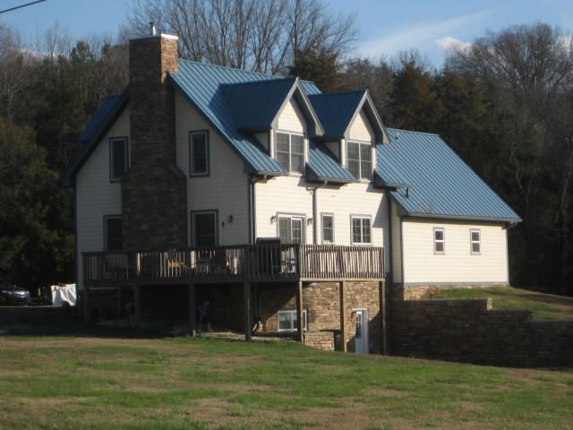 18624 Martel Rd, Lenoir City, TN 37772
