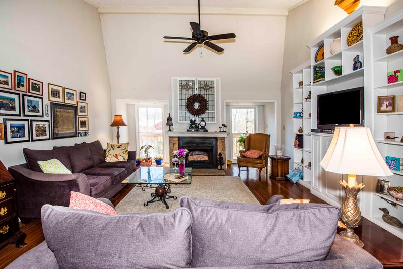 1866 Windy Meadows Ln, Sevierville, TN 37876