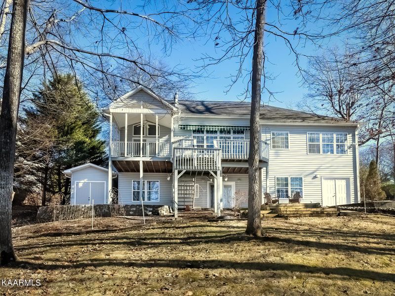 187 Amohi Way, Loudon, TN 37774