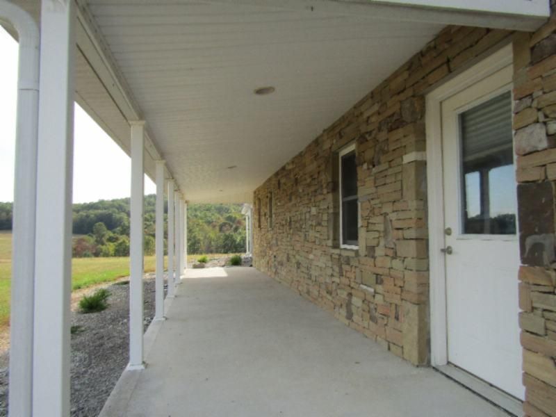 187 Anthony Rd, Sunbright, TN 37872
