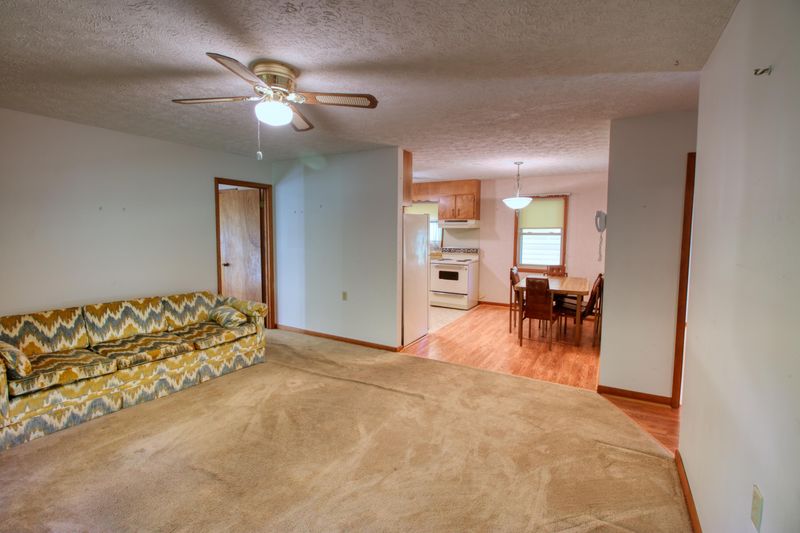 187 Oak Hill Dr, Crossville, TN 38572