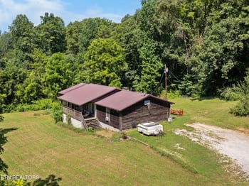 187 Vinsant Hollow Ln, Jacksboro, TN 37757