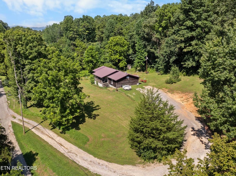 187 Vinsant Hollow Ln, Jacksboro, TN 37757