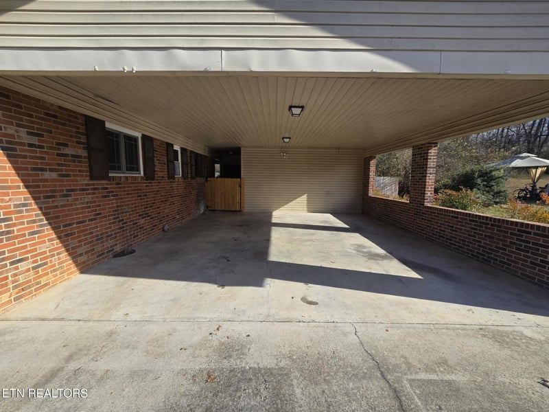 1873 Hugh Dr, Morristown, TN 37813