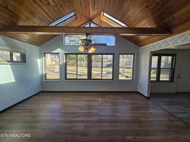 1873 Hugh Dr, Morristown, TN 37813