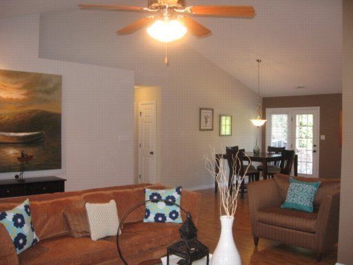1877 Falling Waters Rd, Knoxville, TN 37922