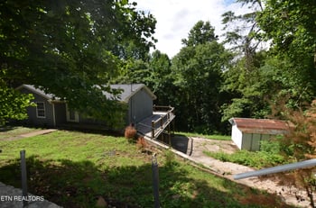 188 Green Ln, Powell, TN 37849