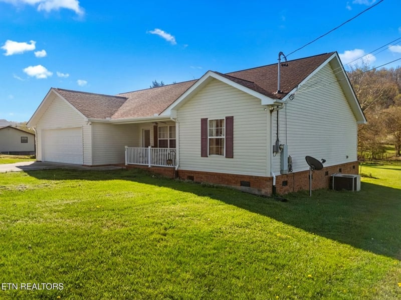 188 Walker Ford Rd, Maynardville, TN 37807
