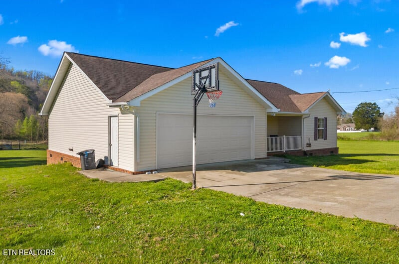 188 Walker Ford Rd, Maynardville, TN 37807