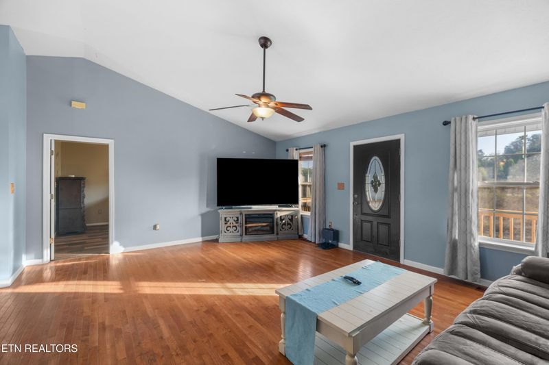 1883 Mullins Rd, Russellville, TN 37860