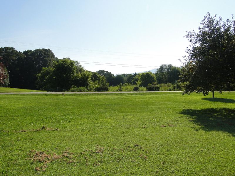 1884 County Road 609, Etowah, TN 37331