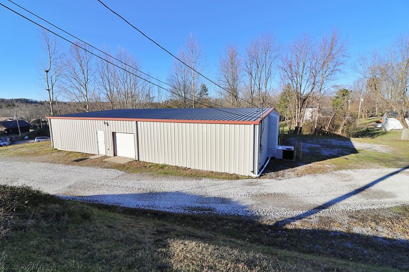 18855 Alberta St, Oneida, TN 37841
