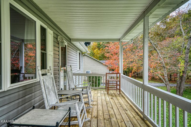 1889 Spruce Loop, Crossville, TN 38555