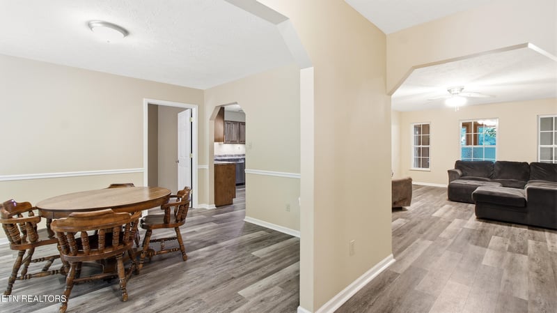 189 Fagin Ln, Madisonville, TN 37354