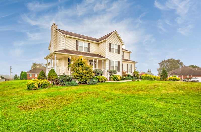 189 Magnolia Ln, Jacksboro, TN 37757