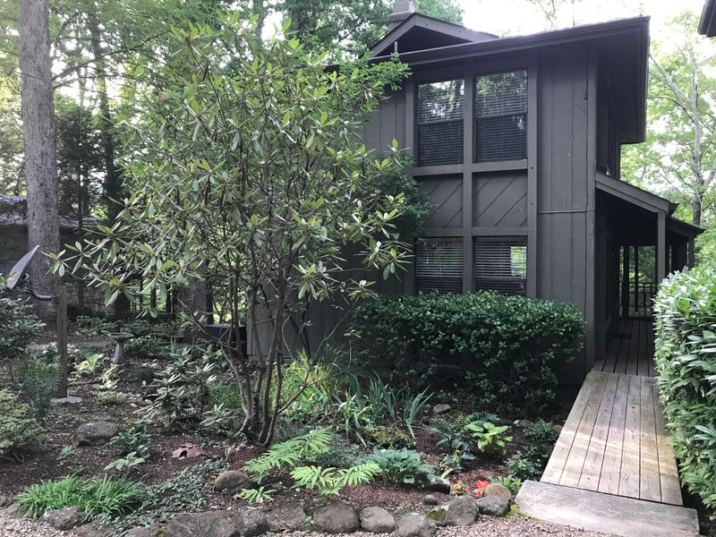 189 S Shorewood Ln, Caryville, TN 37714