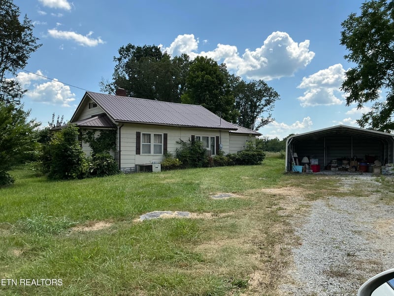 1890 Doaks Creek Rd, Speedwell, TN 37870