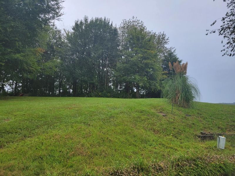 1891 Club Dr, Loudon, TN 37774