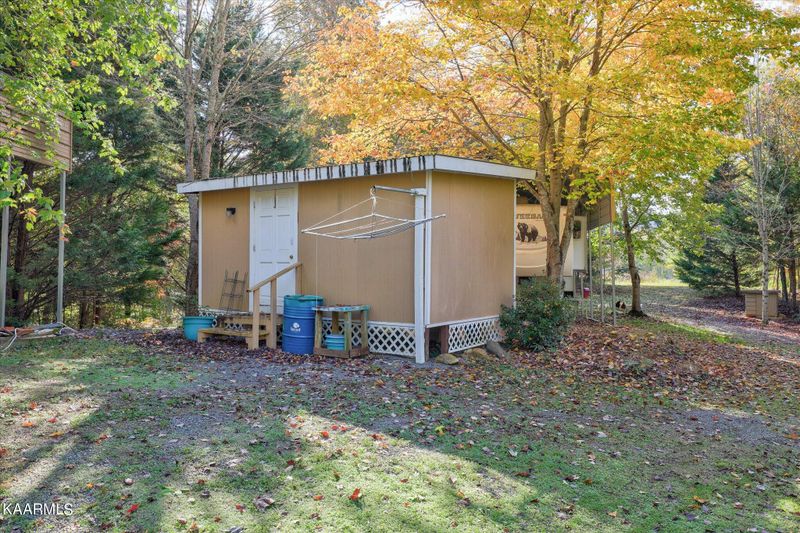 1894 Bluff Mountain Rd, Sevierville, TN 37876