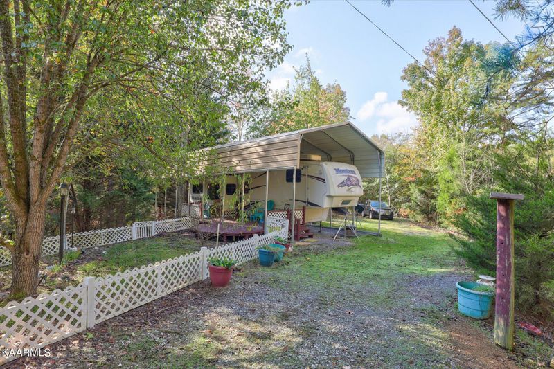 1894 Bluff Mountain Rd, Sevierville, TN 37876