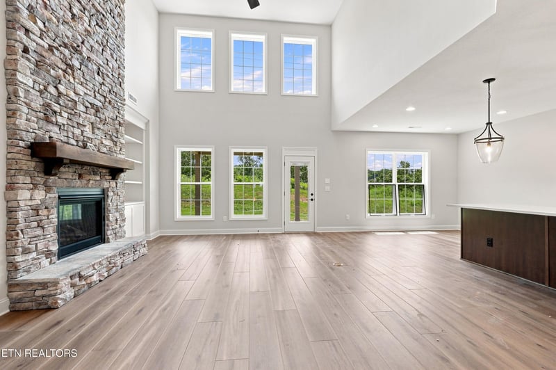 1894 Hickory Reserve Rd, Knoxville, TN 37932