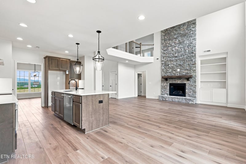1894 Hickory Reserve Rd, Knoxville, TN 37932