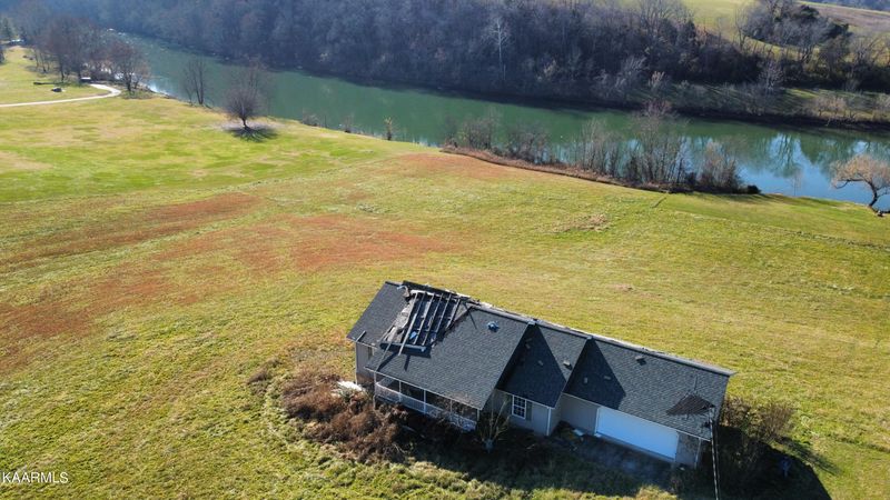 1896 Holston River Dr, Rutledge, TN 37861