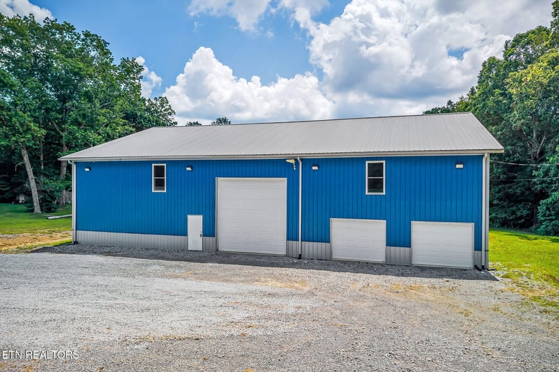1899 Cow Pen Rd, Crossville, TN 38571