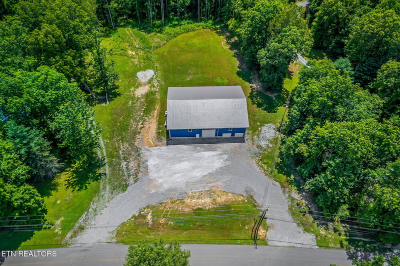 1899 Cow Pen Rd, Crossville, TN 38571