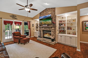 19 Claremont Cir, Fairfield Glade, TN 38558
