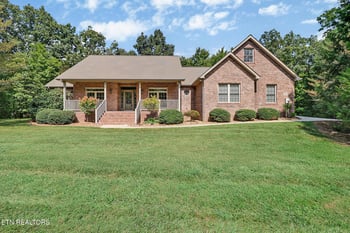 19 Kingsbridge Ln, Crossville, TN 38558