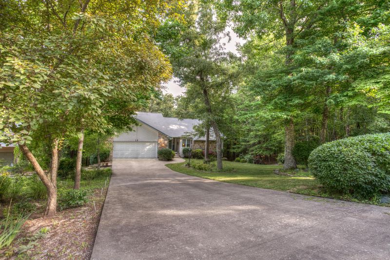 19 Norwood Pl, Fairfield Glade, TN 38558