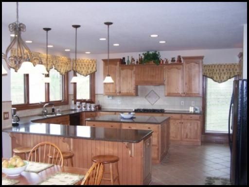 190 Marsh Hawk Dr, Vonore, TN 37885