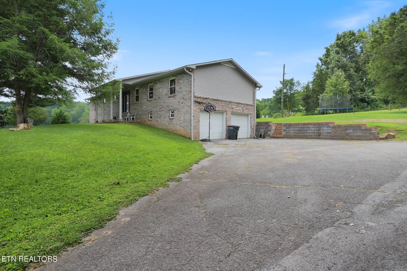 190 Newman Ln, Blaine, TN 37709