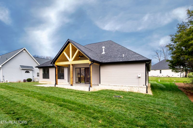 190 Noya Way, Loudon, TN 37774