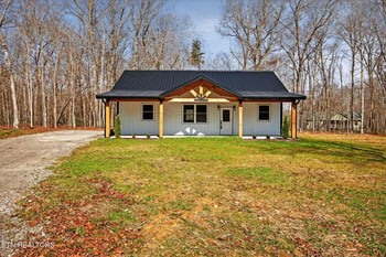 190 Rhonda Pl, Monterey, TN 38574