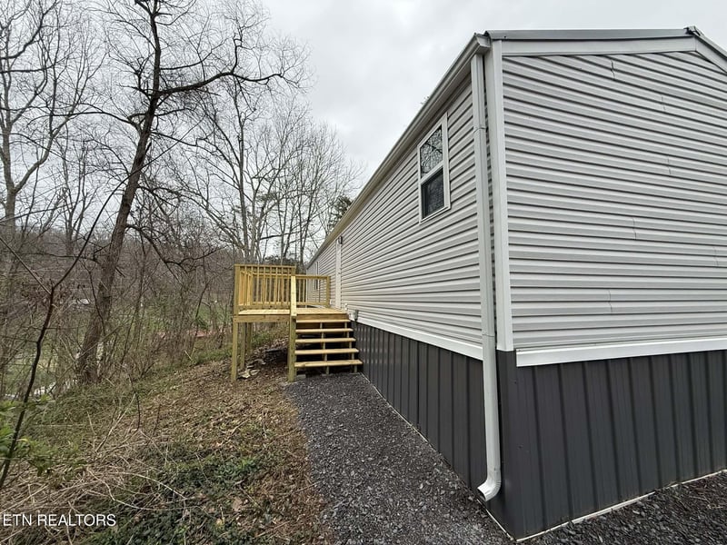 190 Warwick Ln, Maynardville, TN 37807