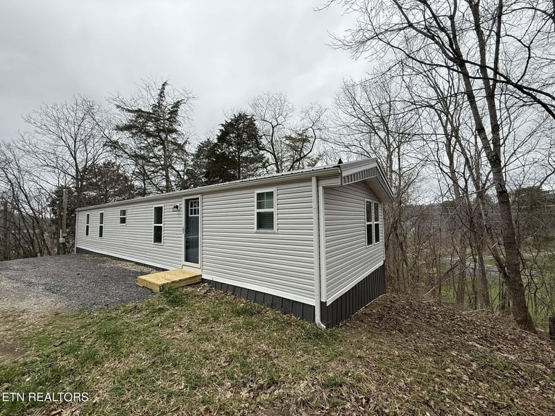 190 Warwick Ln, Maynardville, TN 37807