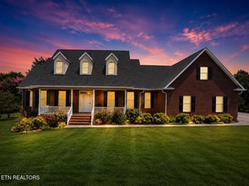 190 Williamsburg Dr, Lenoir City, TN 37772