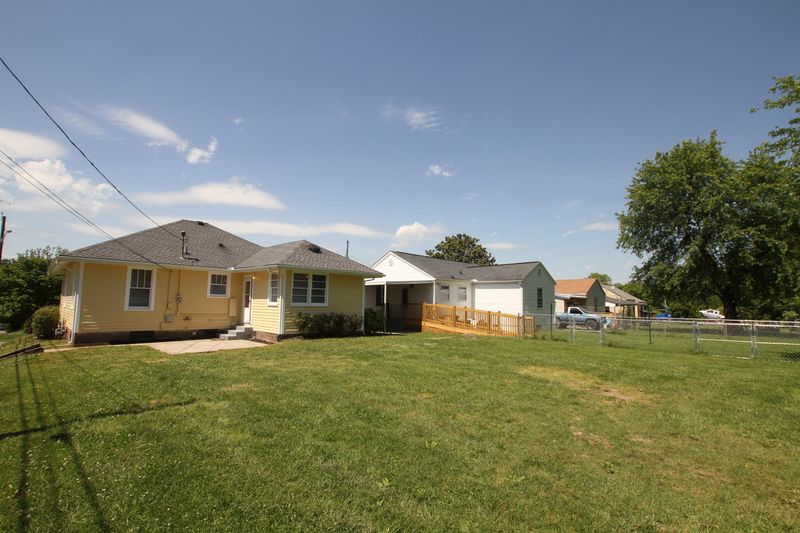 1900 Nickerson Ave, Knoxville, TN 37917